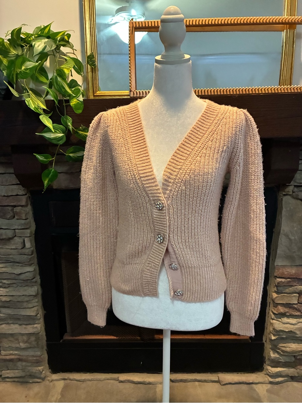 White House Black Market Women's Light Blush Pink V-Neck Button Cardigan
